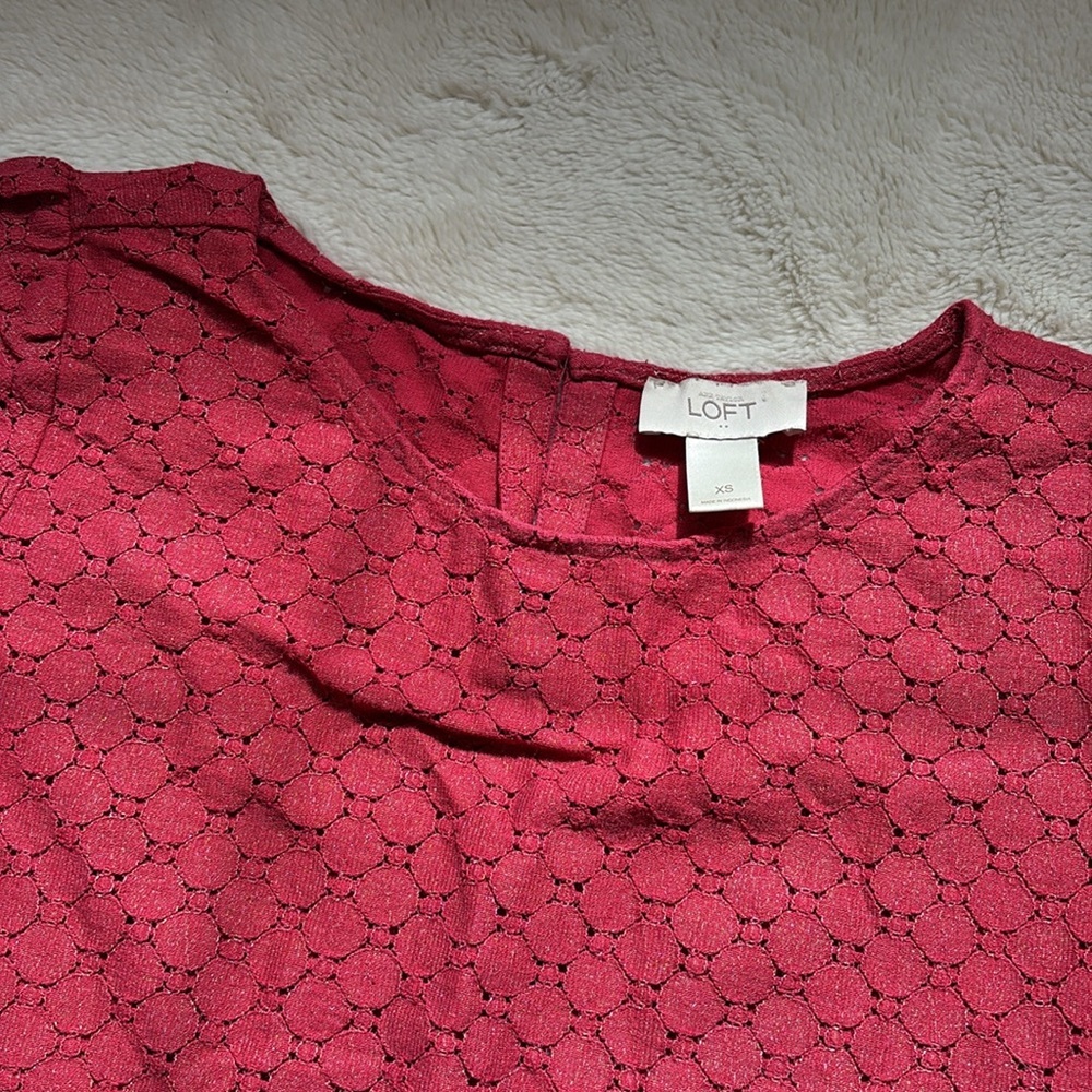 LOFT Eyelet Lace Cap Sleeve Top | Berry Red | 80% Cotton | Size XS - Picture 5 of 9